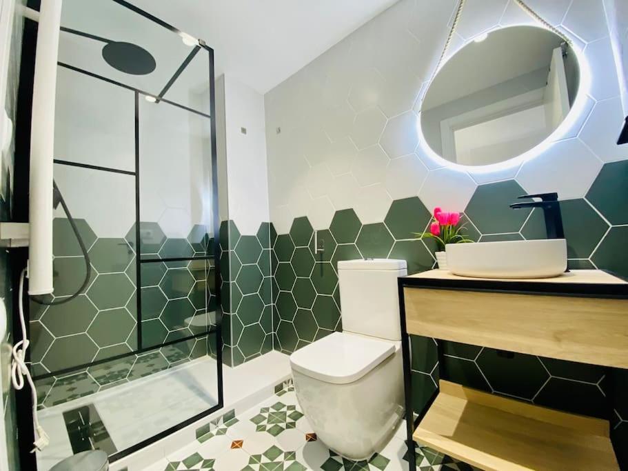 Cabanyal Room 2 - Small & Stylish By The Beach Валенсия Екстериор снимка